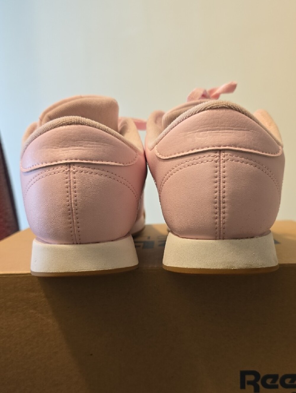 Reebok Pink Classic Low-Top Sneakers - Picture 6 of 16